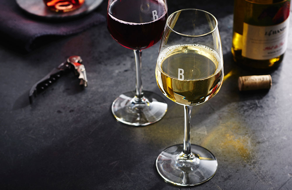 https://www.shopcourtyard.com/images/products/v2/xlrg/shopcourtyard-Wine-Glasses-CYM-720-SET2_xlrg.jpg